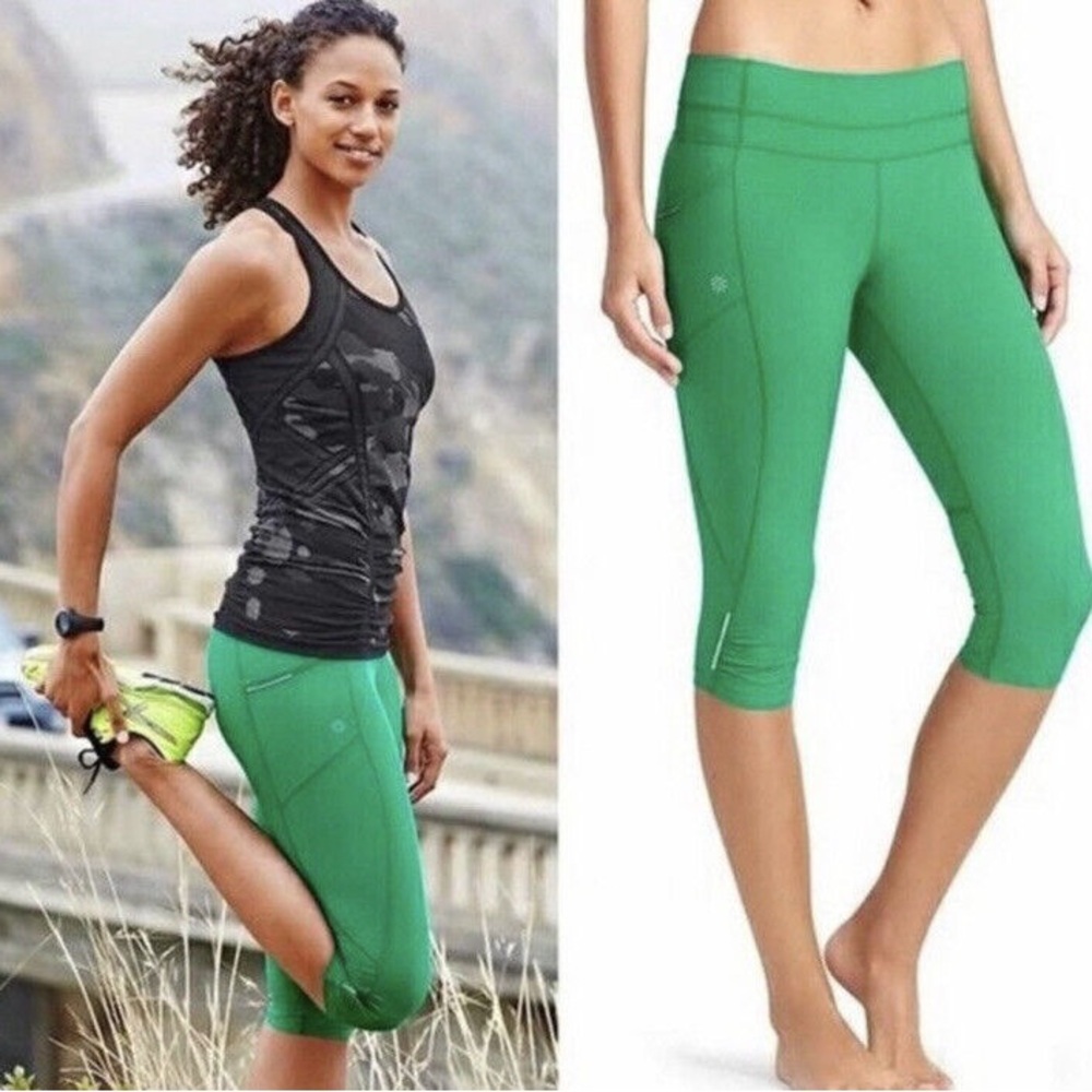 Athleta Dobby Be Free Knicker Capri Leggings Green Size XXS